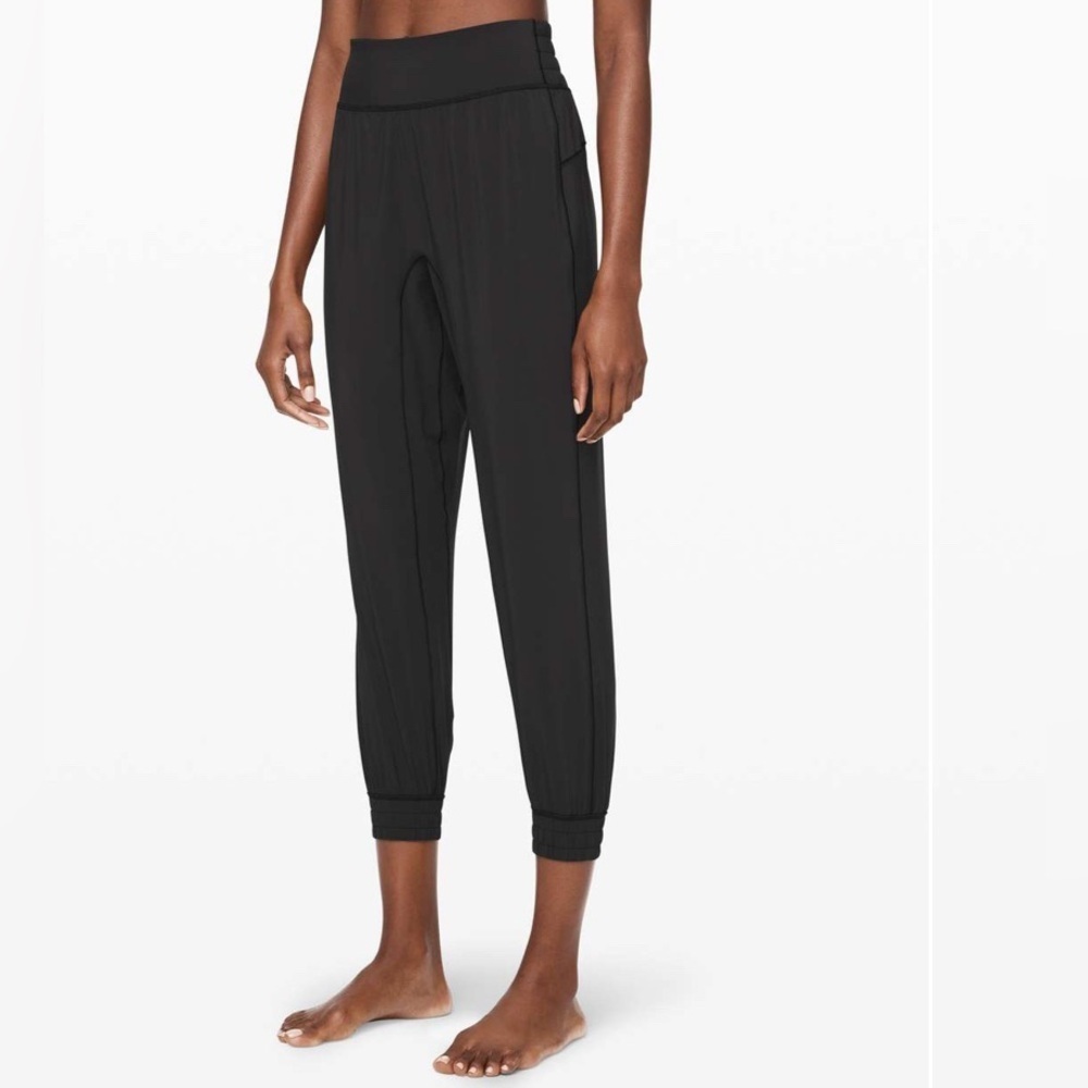 LULULEMON Sun Setter Jogger *28" Black size 6